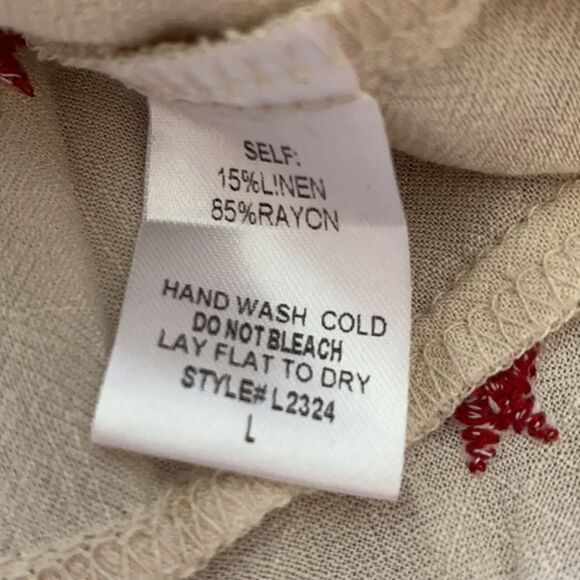 By Together Ivory & Red Embroidered Star - Picture 4 of 6